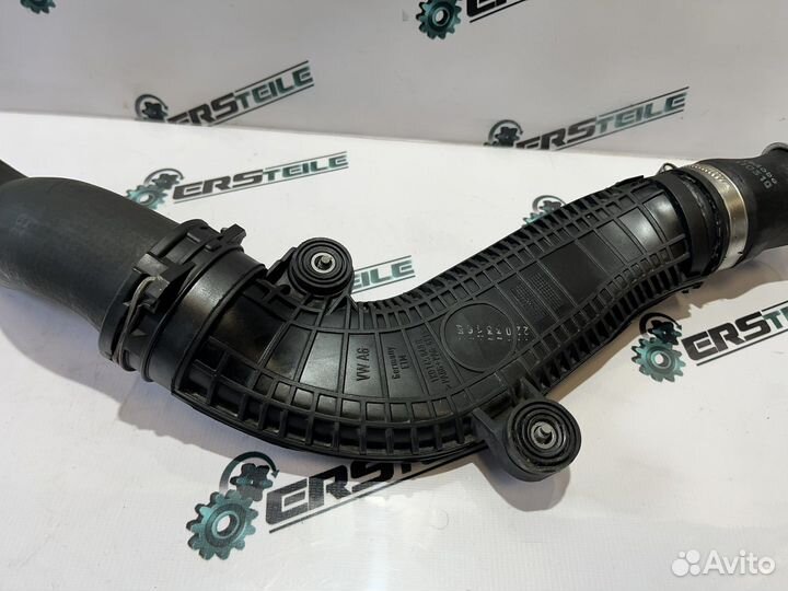 Патрубок интеркулера правый VW Audi 1.8 Tsi