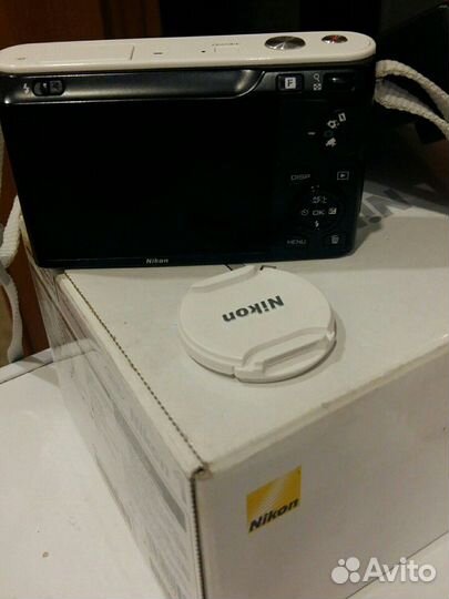 Компактный фотоаппарат nikon 1 J1