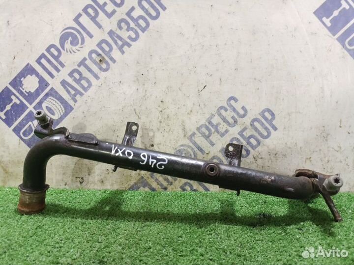 Патрубок системы охлаждения Audi A4 B6 седан 2.0