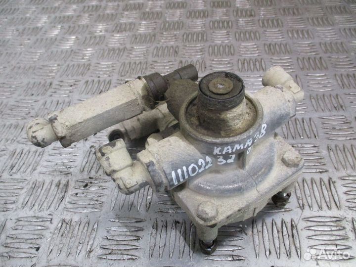 Клапан ускорительный камаз 8001.35.18.010