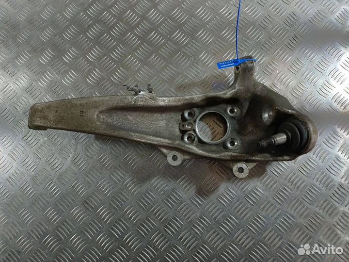 Кулак передний левый BMW 5 F07/F10/F11 рест. 2015