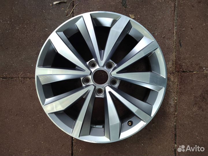 Диск R 17 Volkswagen