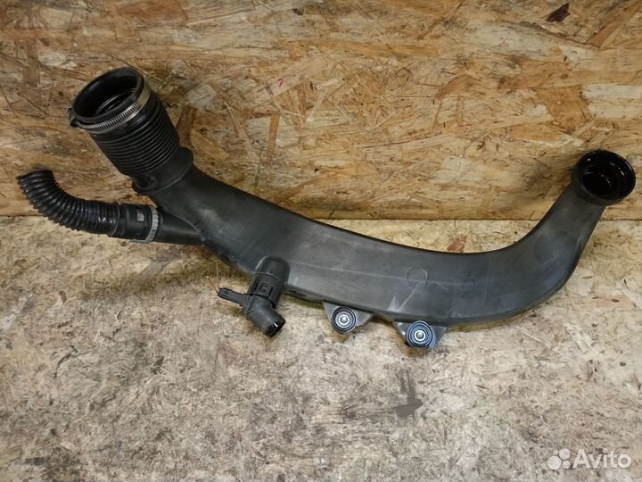 Патрубок воздушного фильтра BMW 3 E92 3.0T N54B30A