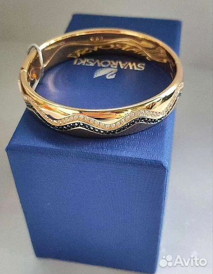 Браслет со стразами swarovski