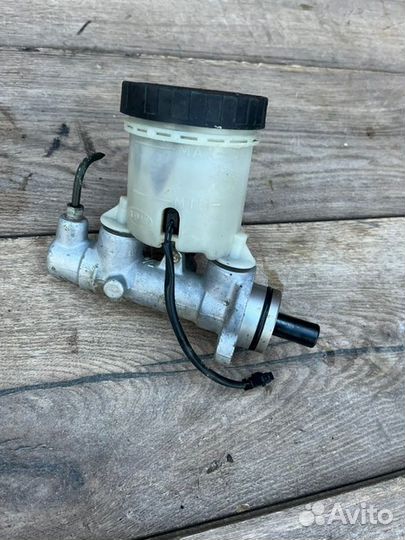 Тормозной цилиндр Kia Rio 1 1.5 2001