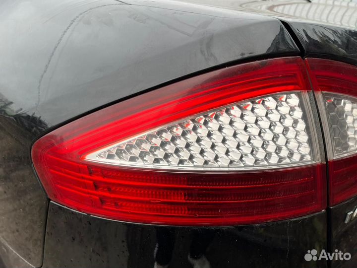 Фонарь задний левый Ford Mondeo 4