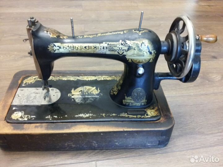 Швейная машинка Singer
