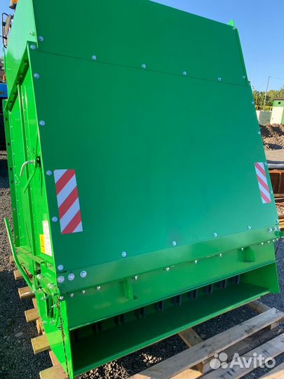Измельчитель разбрасыватель на дон 1500