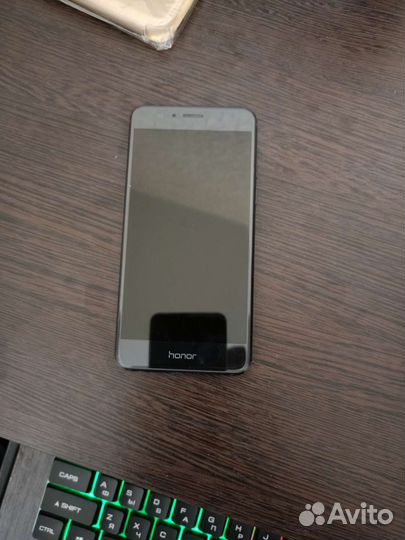 HONOR 8, 4/32 ГБ