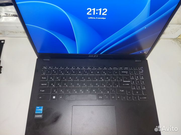 Ультрабук MSI Modern 15 B12M-215XRU