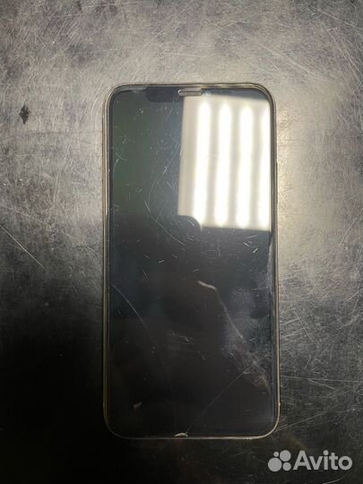 iPhone Xs, 64 ГБ