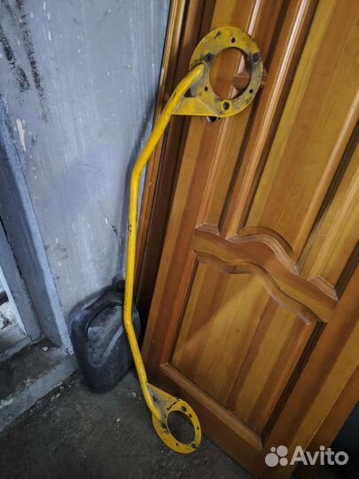 Растяжка передних стоек передний привод Ваз