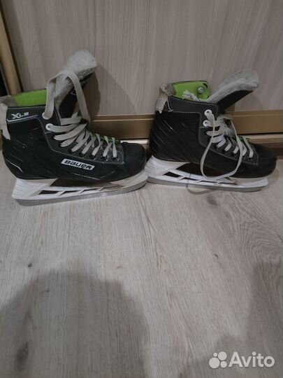 Хоккейные коньки bauer