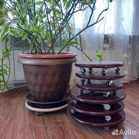 Продам подставки для цветов