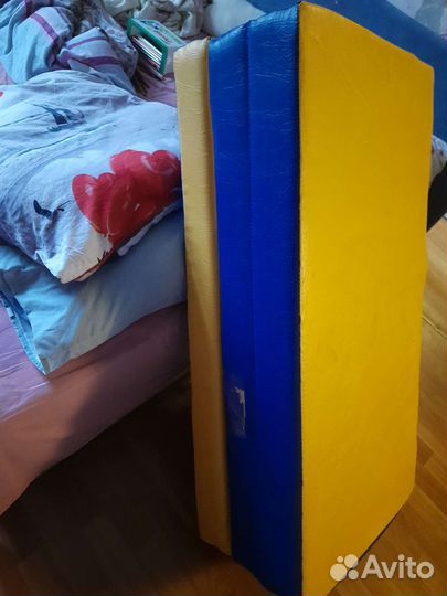 Мат гимнастический складной