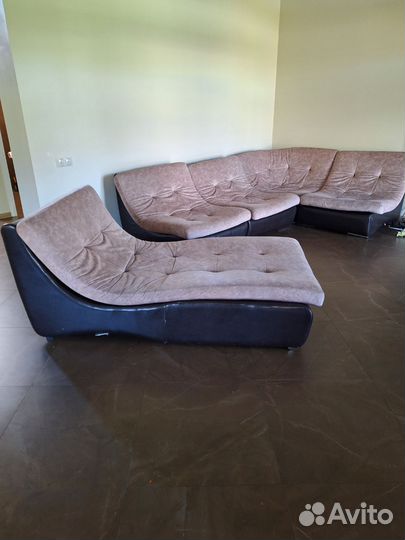 Кожаный угловой диван бу