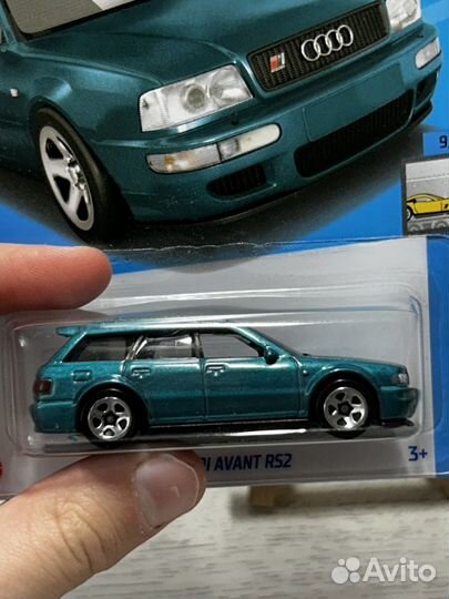 Hot wheels audi avant rs2