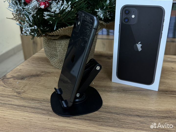 iPhone 11, 64 ГБ