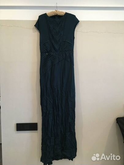 Платье вечернее