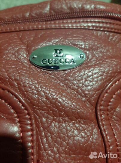 Красивая сумка можно носить рюкзаком