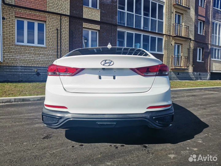 Hyundai Elantra 2.0 AT, 2016, 145 134 км