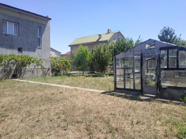 Коттедж 360 м² на участке 10 сот.