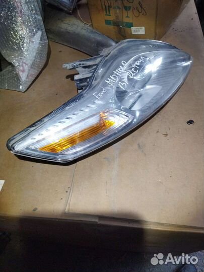 Фара правая Ford Mondeo 4