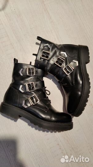 Ботинки женские демисезонные 39 размер