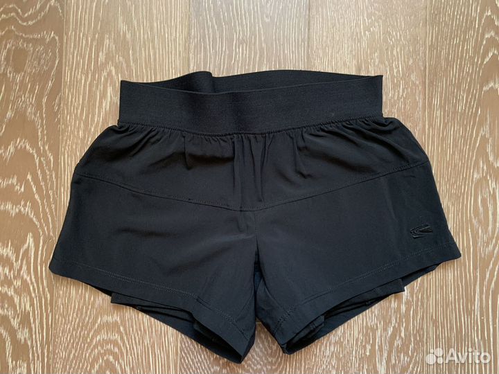 Новые спортивные шорты размер 8 лет