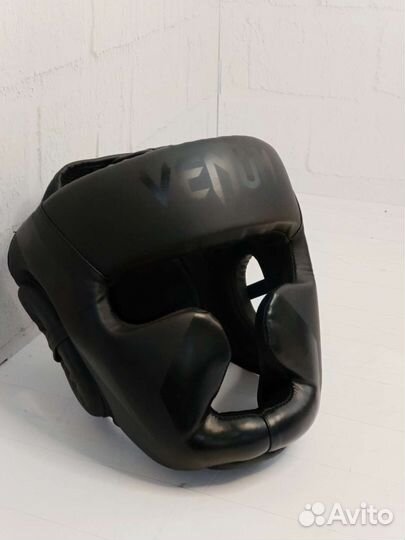 Боксерский шлем