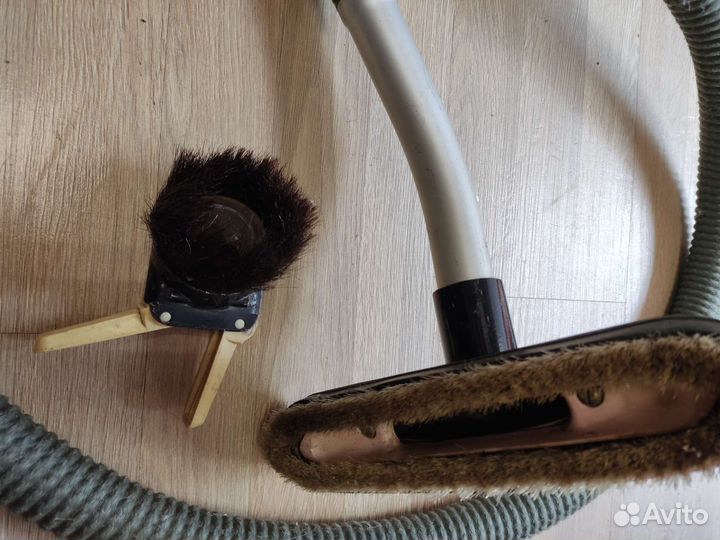 Пылесос Чайка Юбилейный