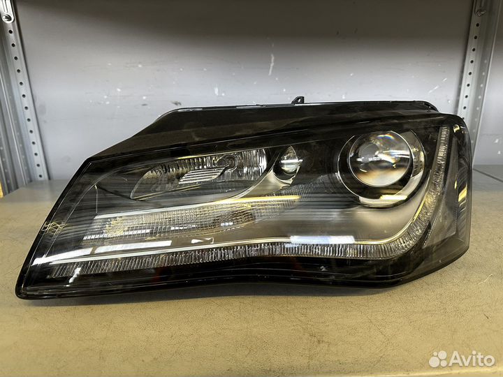 Левая передняя фара на audi A8 D4