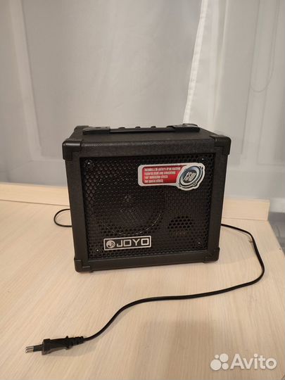 Гитарный комбоусилитель 15 ватт joyo DC-15