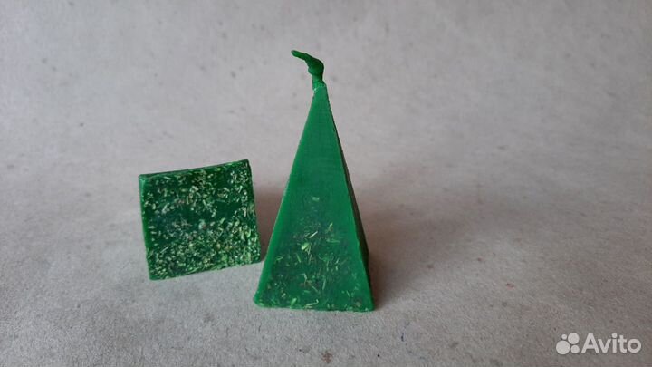 Травяная восковая цветная свеча 