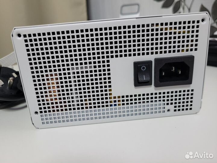 Блок питания Thermalright TG 1000w Белый