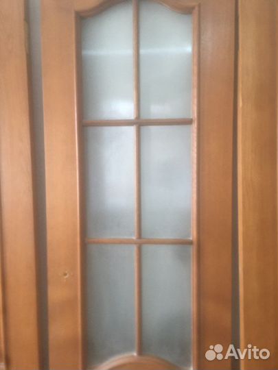 Двери межкомнатные из массива