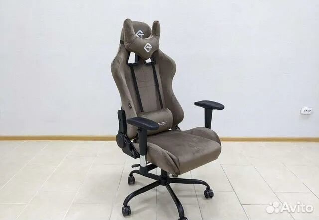 Игровое кресло для геймеров