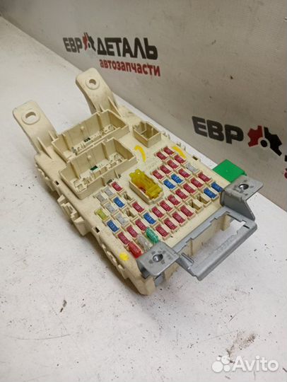 Блок предохранителей салонный Hyundai Solaris