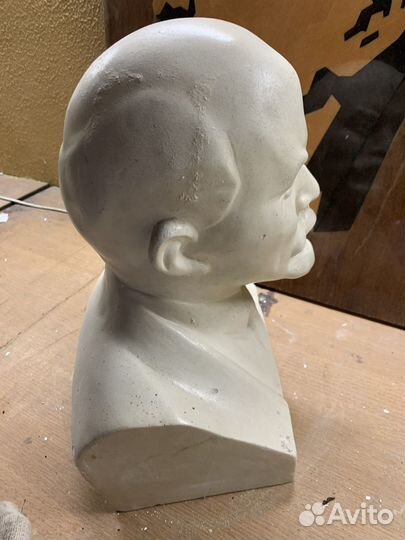 Ленин бюст, картина дерево