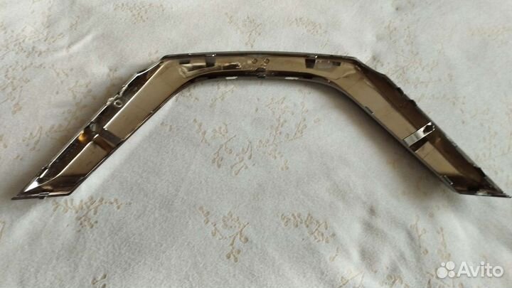 Хромнакладка на решетку радиатора Кашкай j11