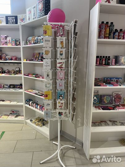 Стойка для открыток и украшений