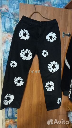 Джинсы мужские