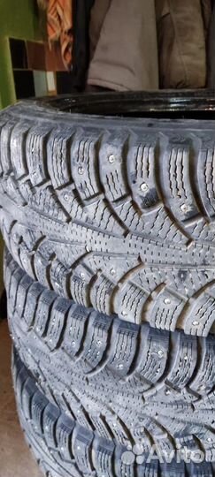 Nokian Tyres Hakkapeliitta 5 215/60 R17