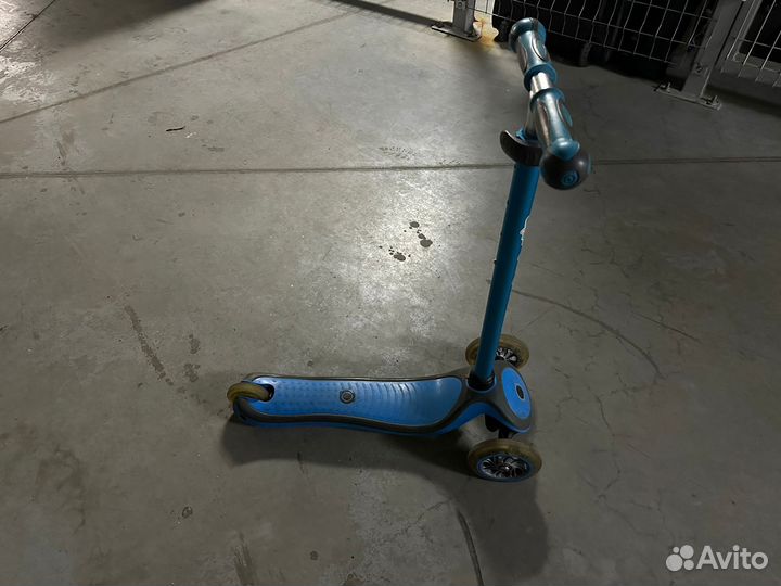 Самокат 3х колесный Globber