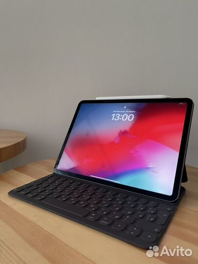 Apple SMART keyboard folio 11