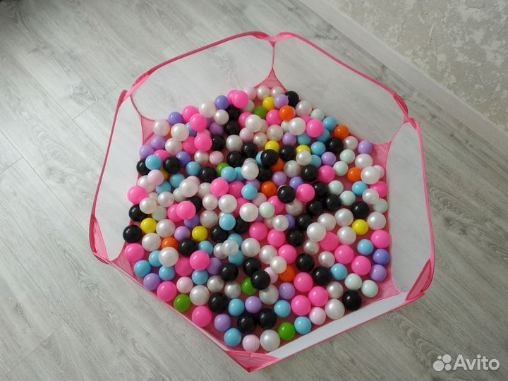 Бассейн с шариками