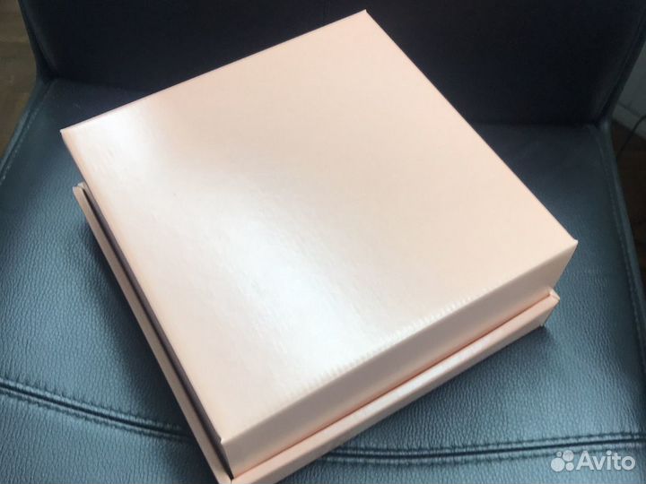 Коробка 22*22*10