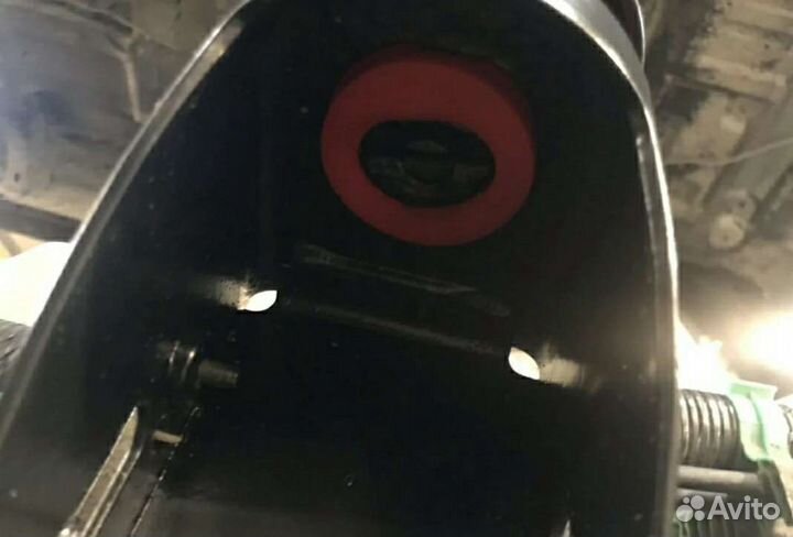 Опора кузова Hummer H2/H3 / Tahoe / Escalade компл