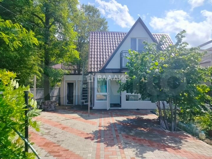 Дом 52 м² на участке 4 сот.