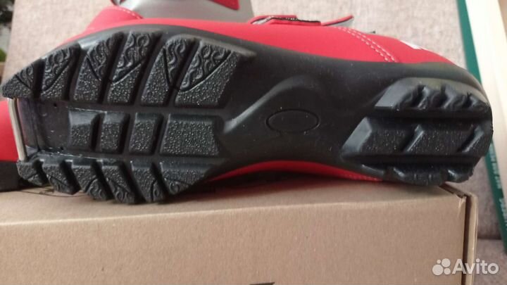 Лыжные ботинки р. 36 NNN Новые